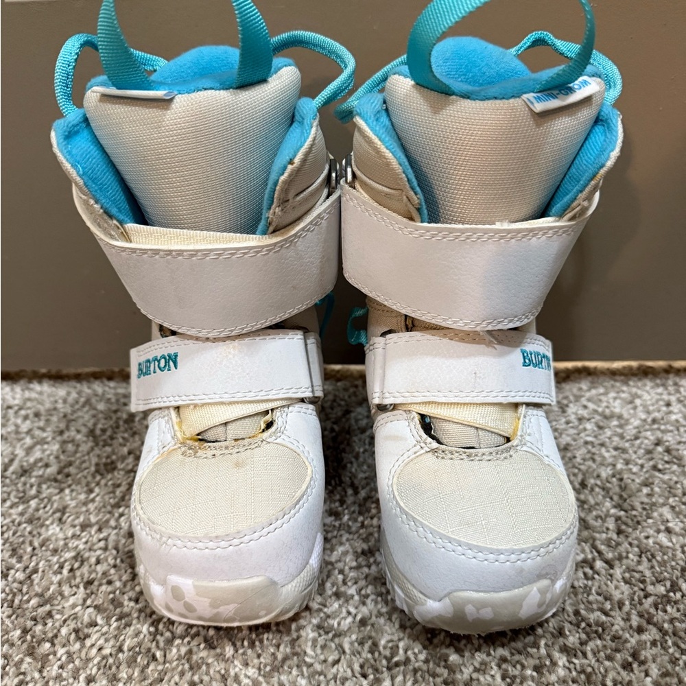 SOLD! Burton Mini Grom Kids Snowboard Boots - size 7c